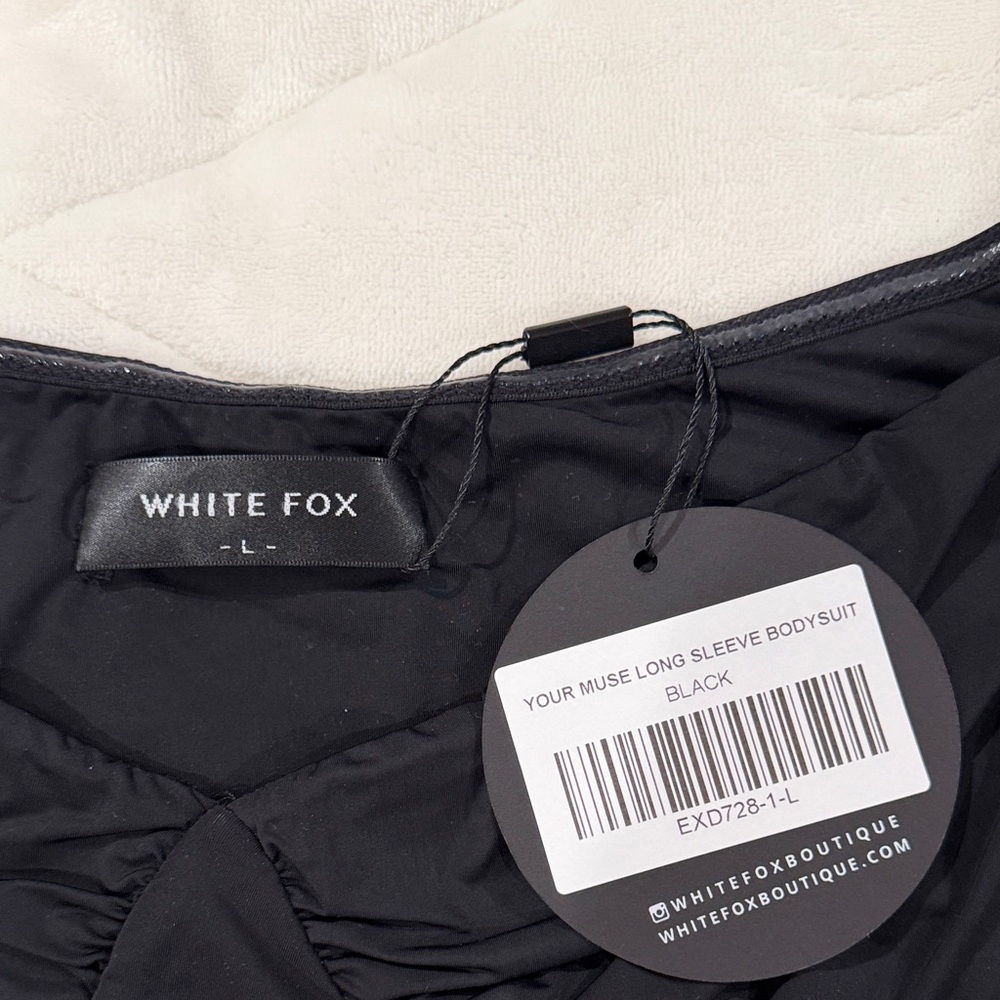 White Fox Boutique Black off shoulder Long Sleeve Bodysuit - Picture 2 of 4